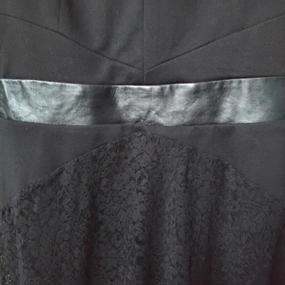 Black Lace Sleeveless Goth/Emo Dress - Picture 6 of 12